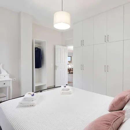 Emilia's House בית נופש Argyrades