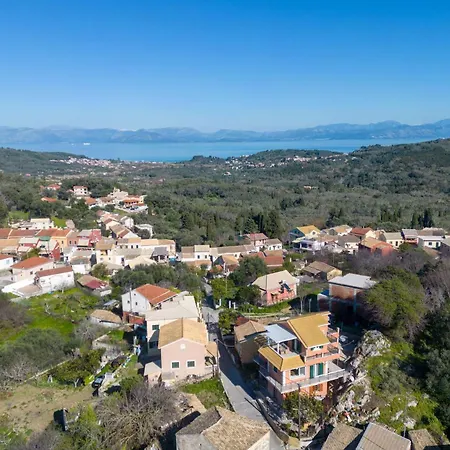 Emilia's House Дом отдыха *